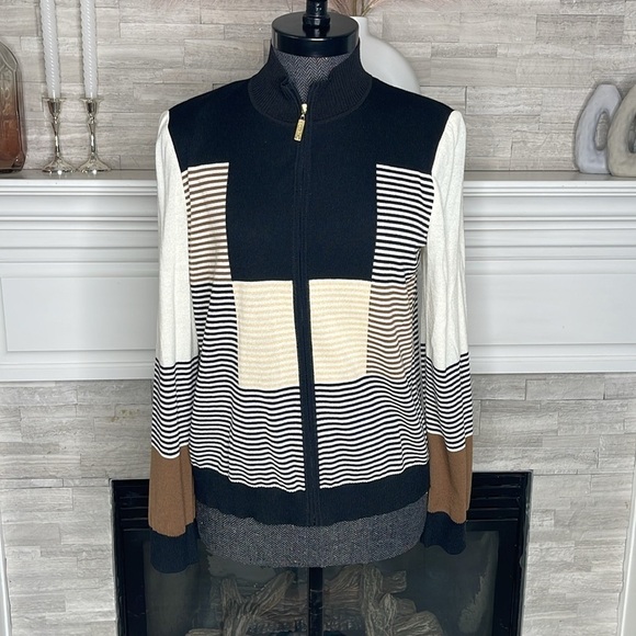 St. John Sweaters - St. John colorblock zip front sweater Size Small